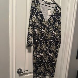 Blue and Green Long Sleeve Wrap Dress with V-Neck